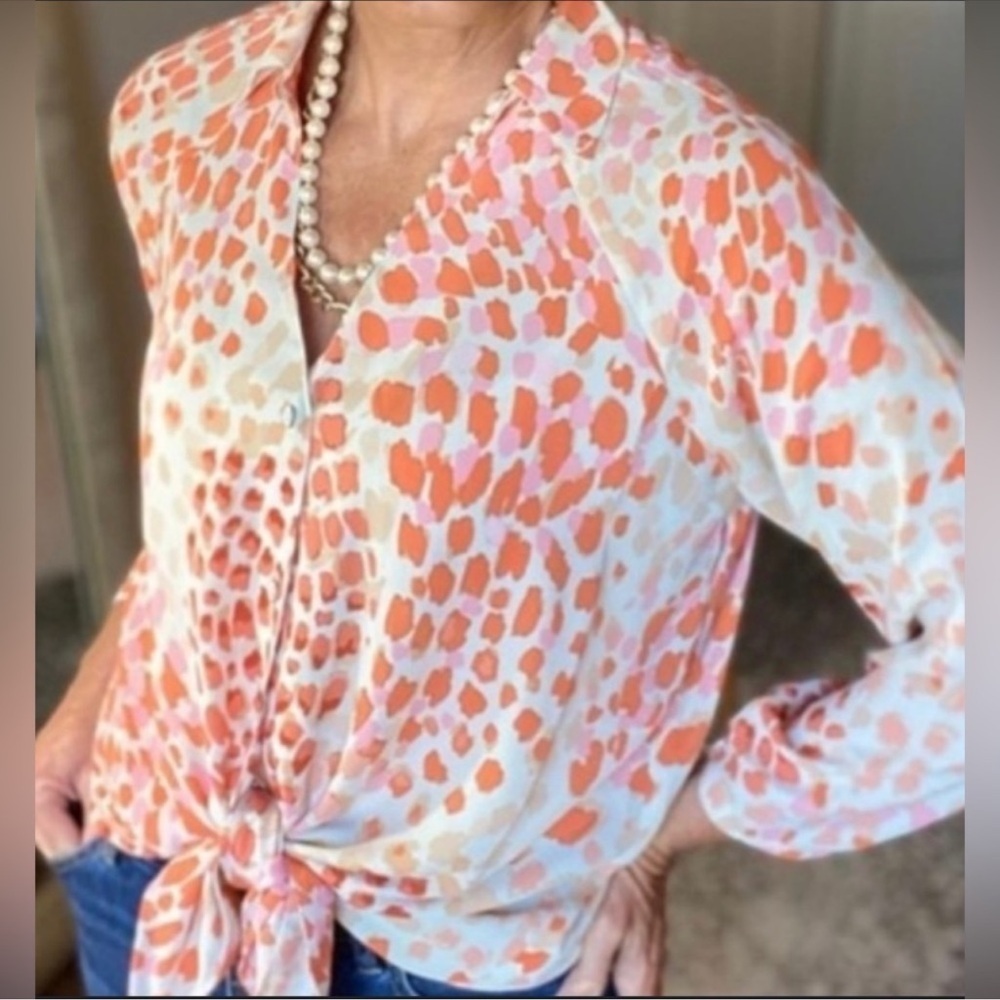 CABI GO-TO WOMEN'S MEDIUM BOTTON DOWN ORANGE TAN ANIMAL PRINT BLOUSE - Picture 3 of 12